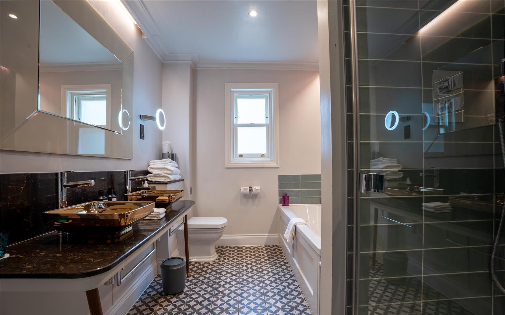 Gresham Premium Terrace Bathroom