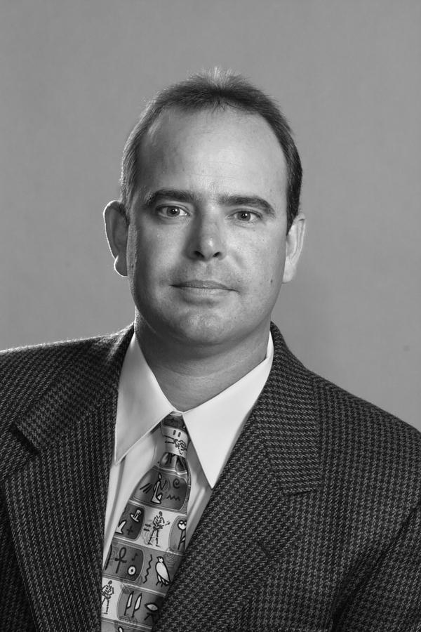 Edward Jones - Financial Advisor: Robert Becker