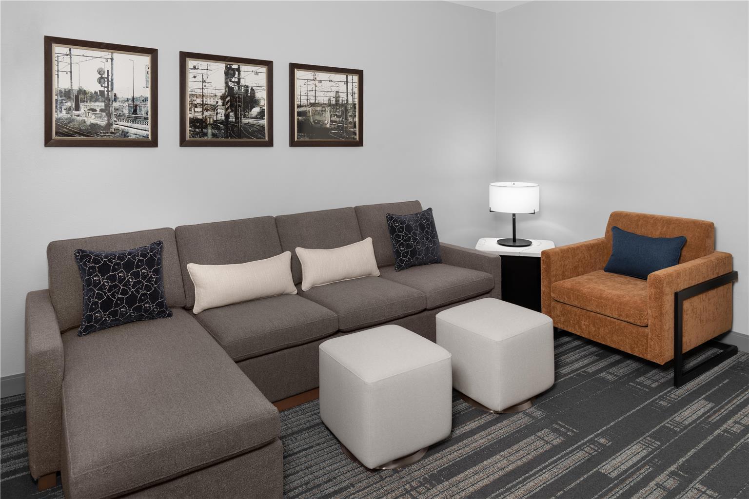 Guest room 