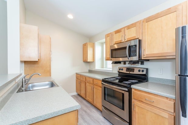 Images Saratoga Crossing Apartments & Townhomes