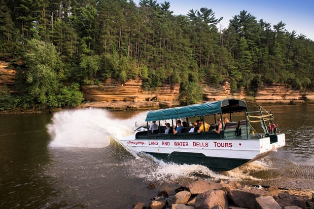 Images Holiday Inn Express Wisconsin Dells by IHG