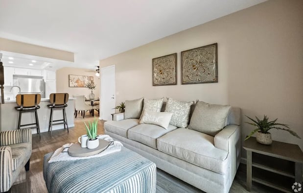 Images The Oaks Apartments