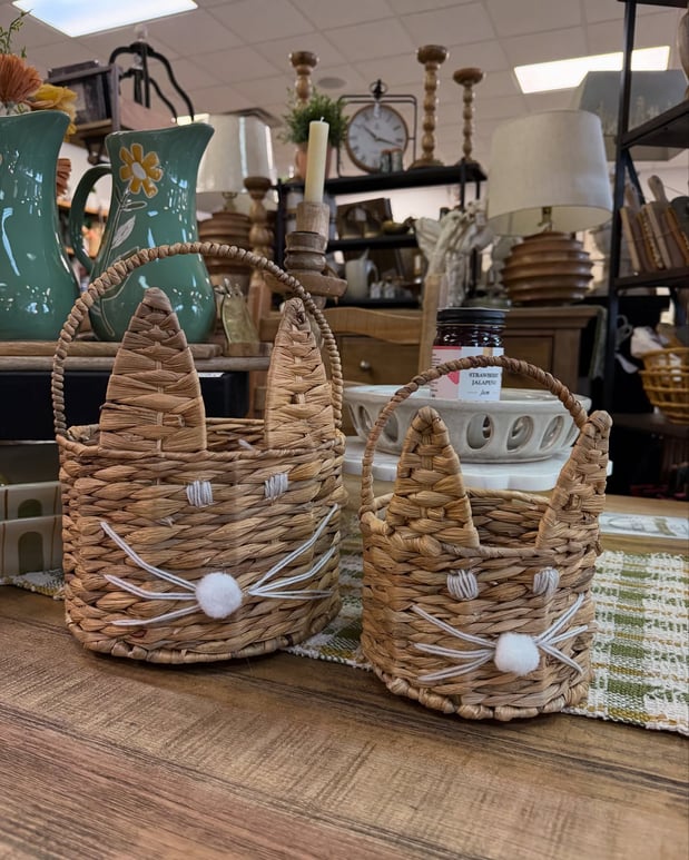 Images Miss Daisy's Home & Decor Co.