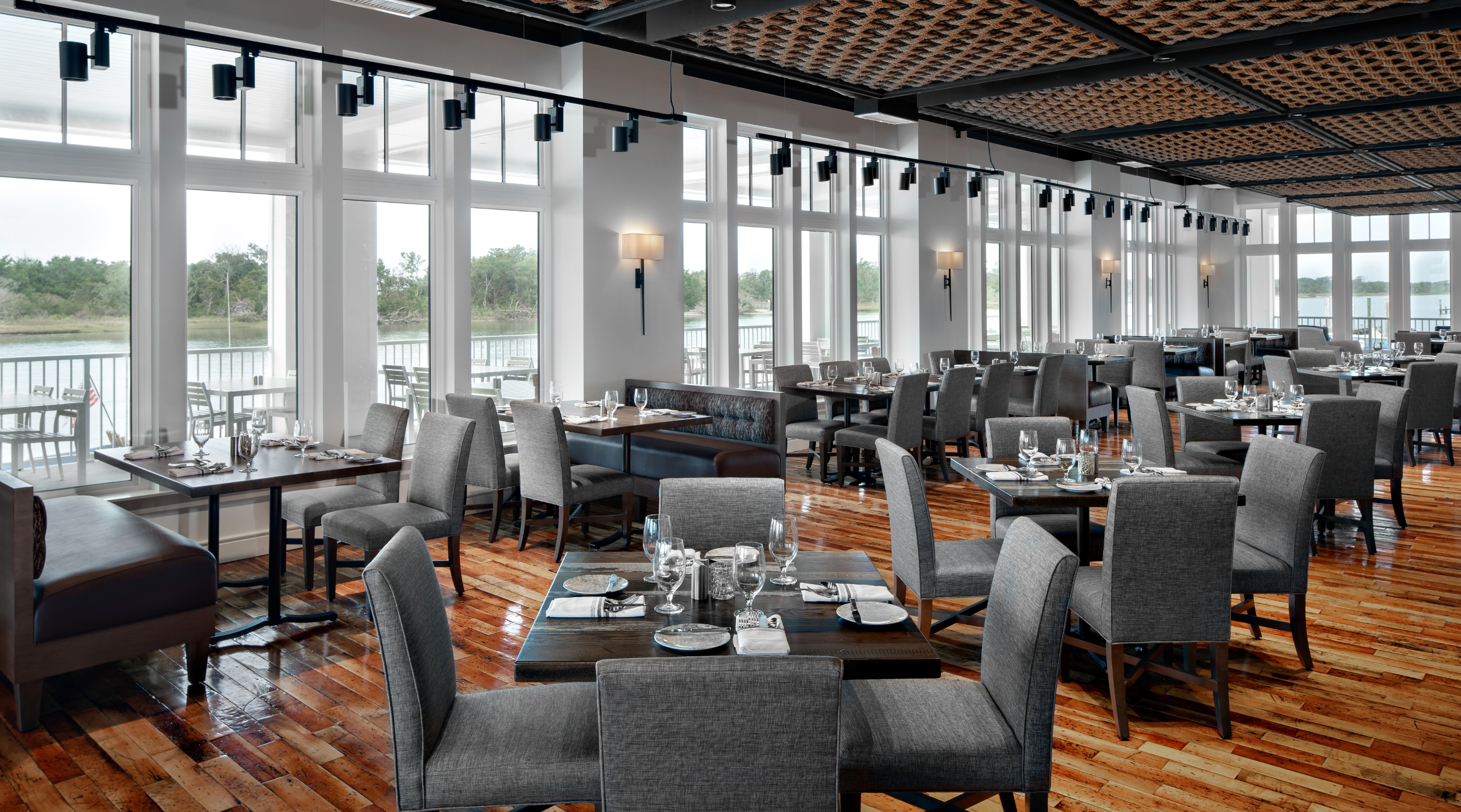 Main Dining Room at 34° North Restaurant in Beaufort, NC.