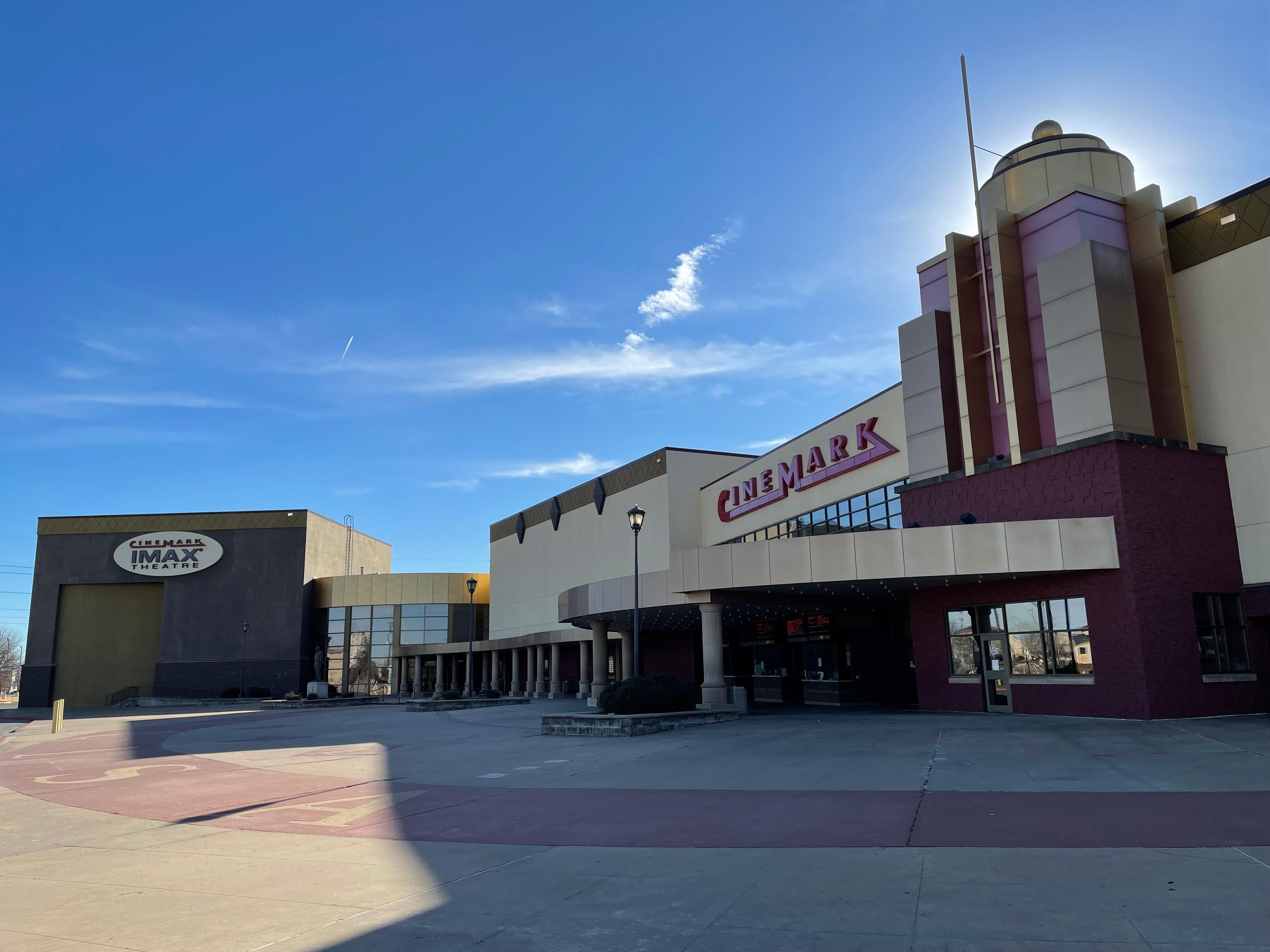 Cinemark Tulsa IMAX_Outside