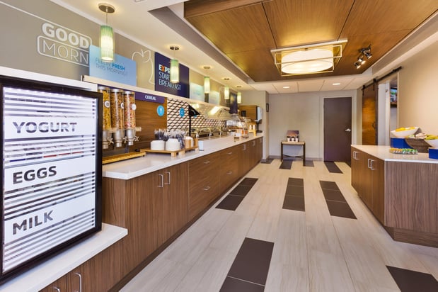 Images Holiday Inn Express Waldorf by IHG