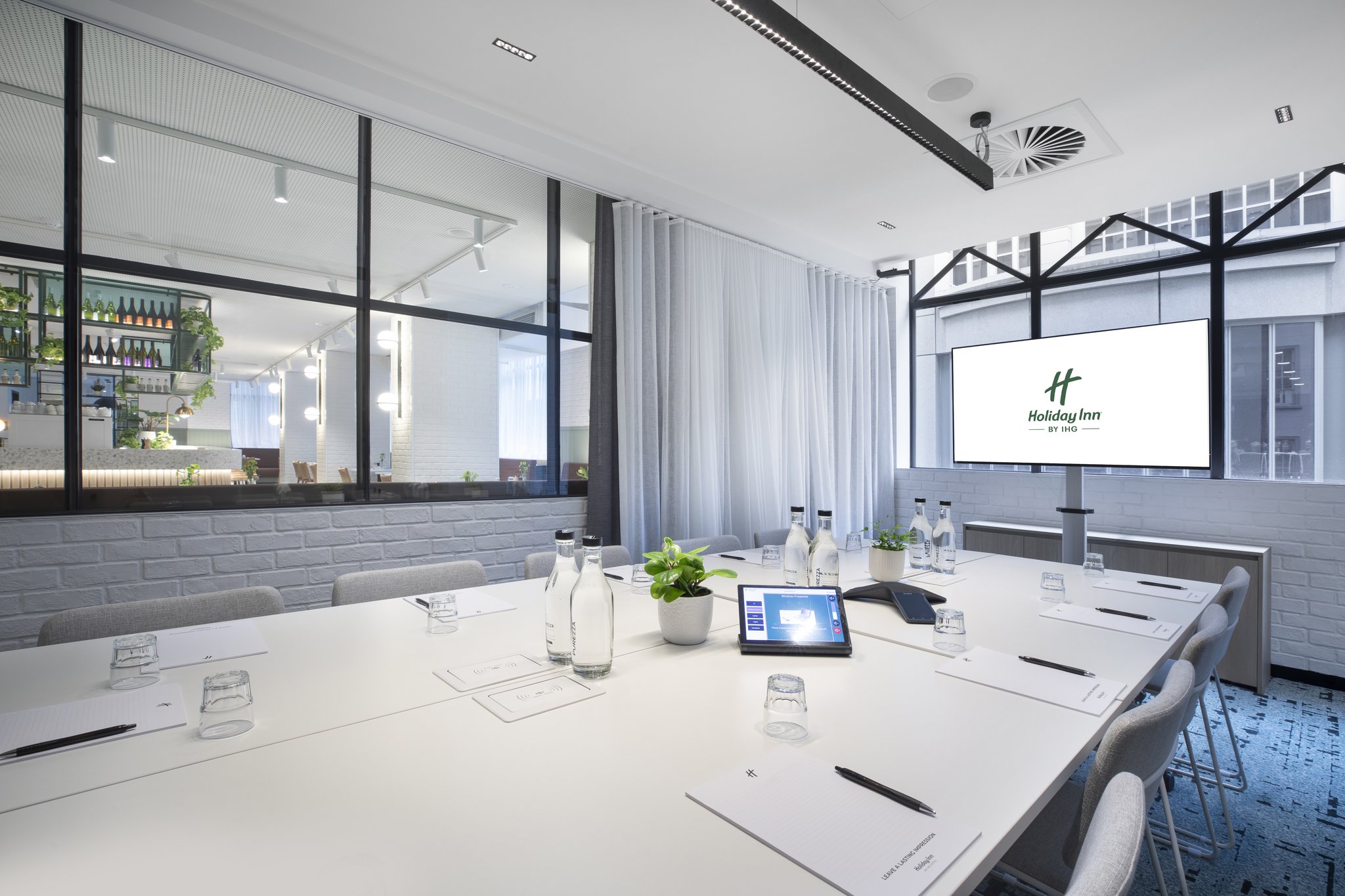 Images Holiday Inn Melbourne Bourke Street Mall by IHG