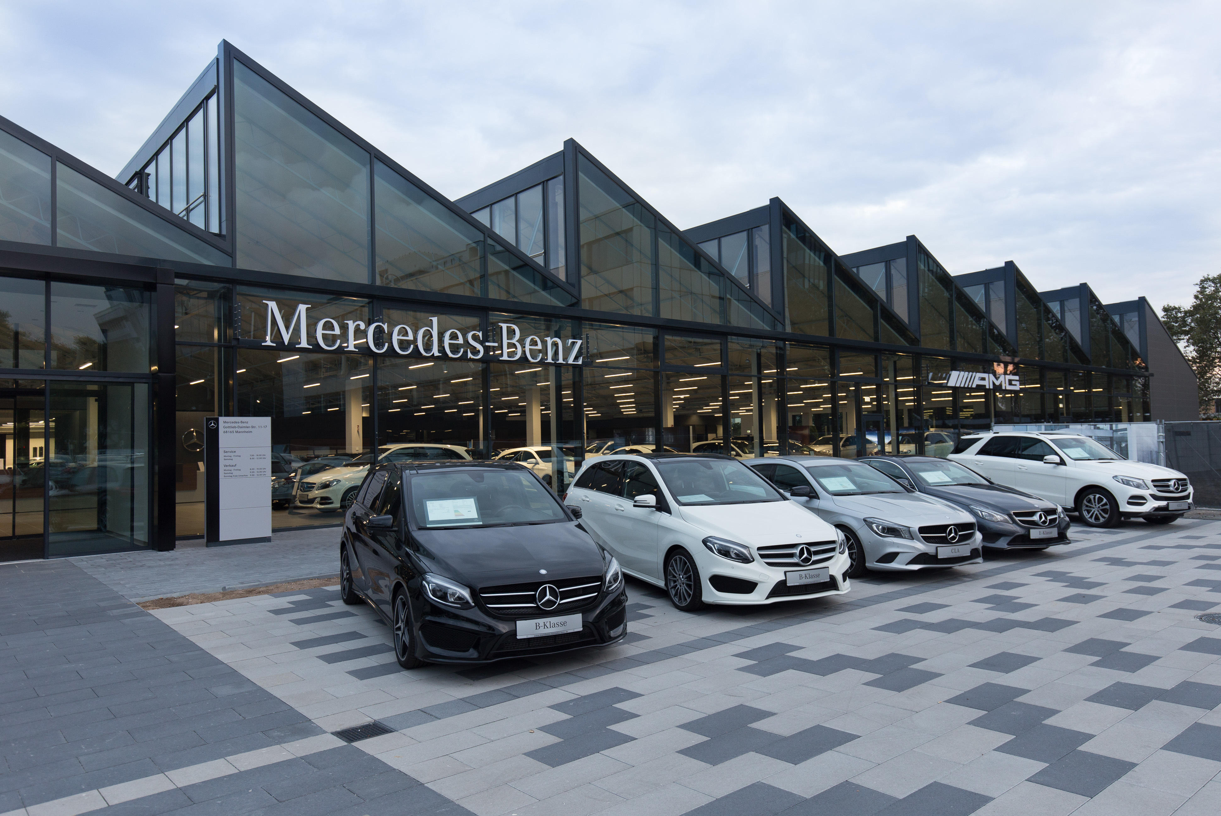 Bilder Mercedes-Benz Niederlassung Mannheim