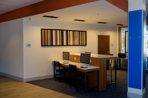 Images Holiday Inn Express & Suites McKinney - Frisco East by IHG