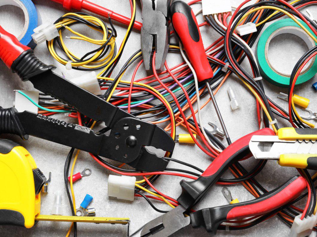 Steve Tullock Electrical Contractor Logo