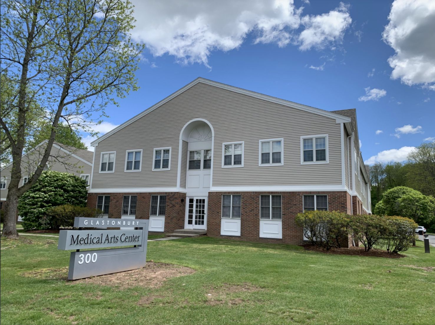 Exterior of Advanced Cosmetic and Implant Dentistry | Glastonbury, CT