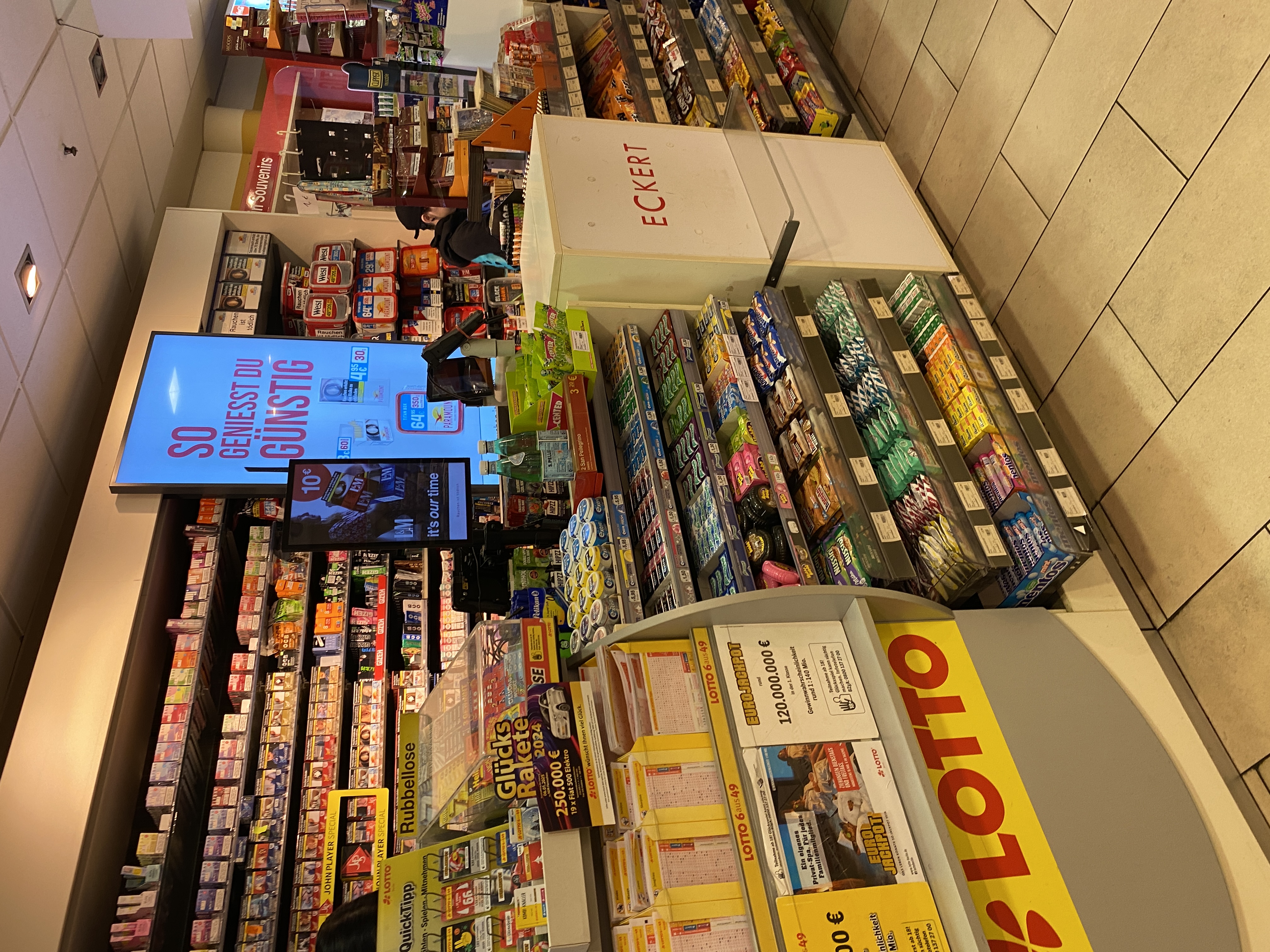 Eckert, General-Pape-Straße 1 in Berlin