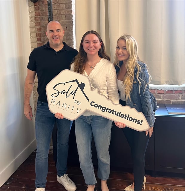 Images Jennifer Ashley at Rate (NMLS #420632)