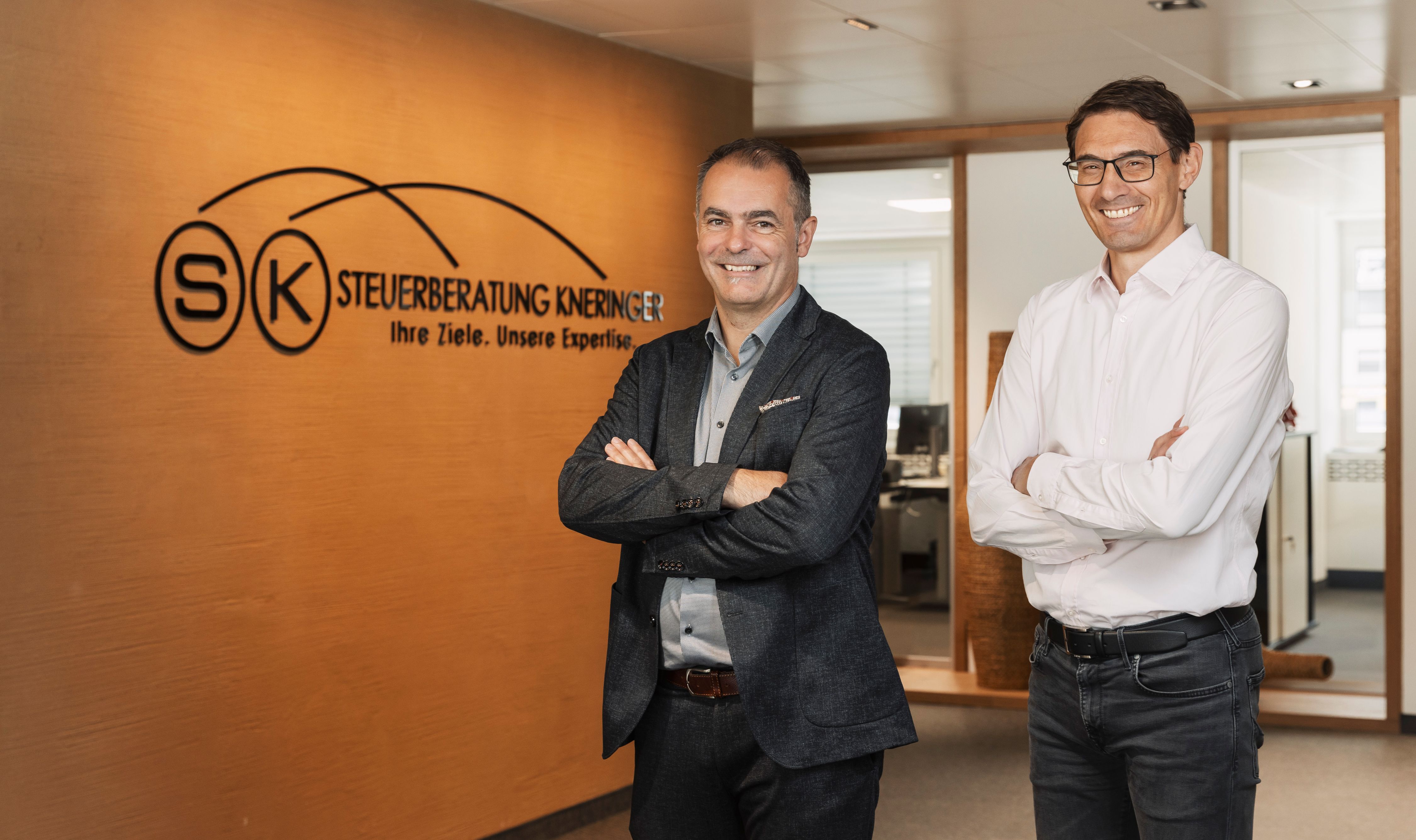 Bilder Steuerberatung Kneringer GmbH & CoKG