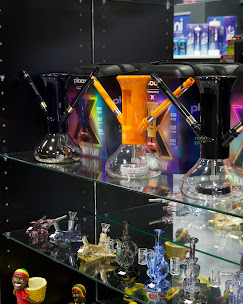 Images Blow'n Smoke Shop