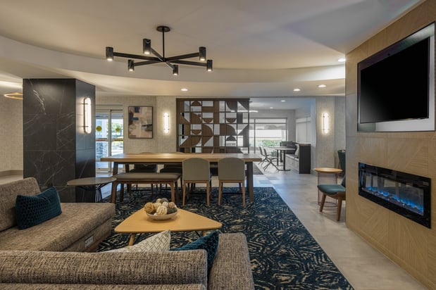 Images Holiday Inn Anderson by IHG