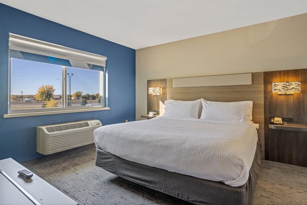 Images Holiday Inn Express & Suites Torrington by IHG