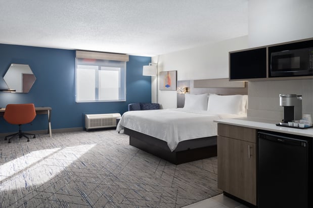 Images Holiday Inn Express & Suites Midwest City by IHG
