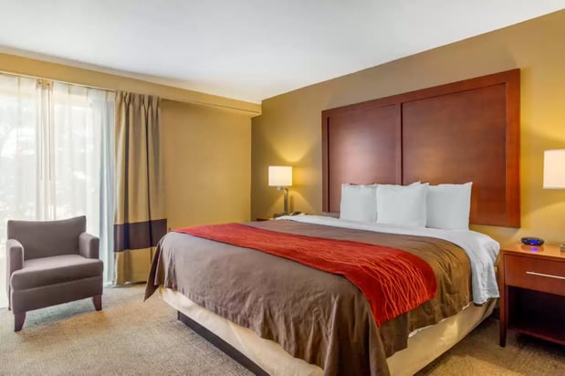 Images Holiday Inn Express Denver Central - North by IHG