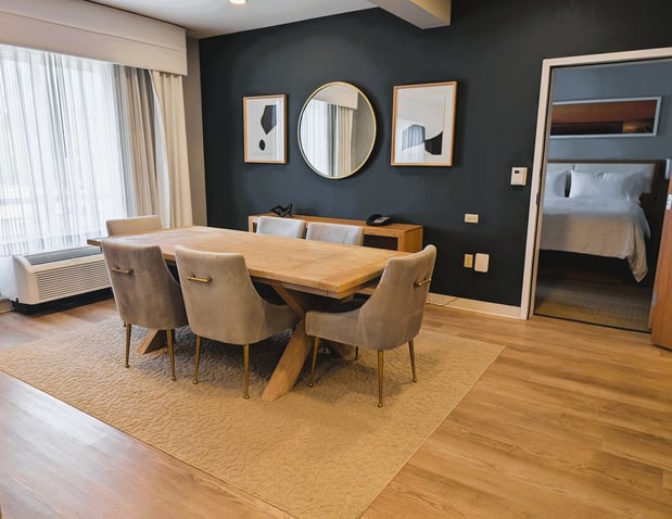 Images Holiday Inn Morgantown - University Area by IHG