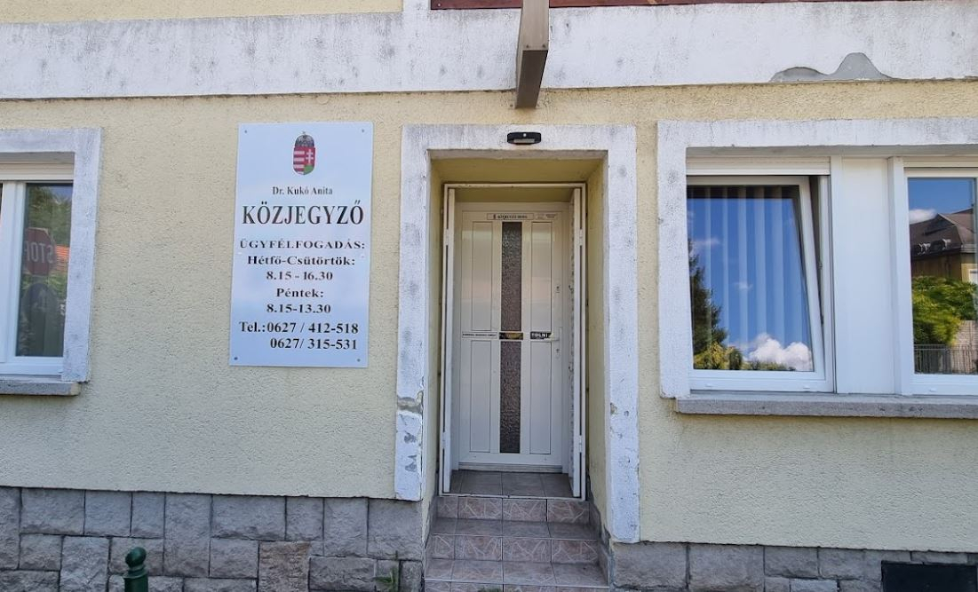 Images Dr. Kukó Anita Közjegyző