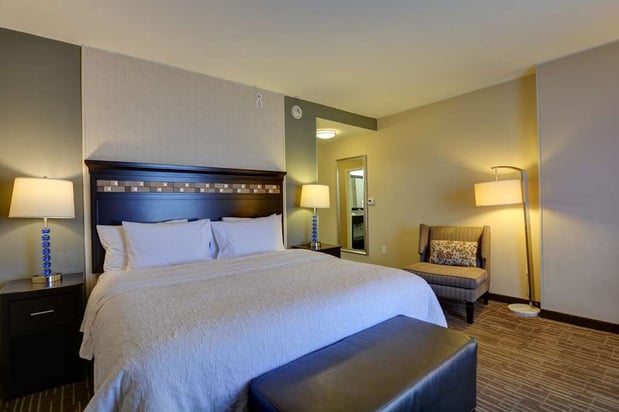 Images Hampton Inn & Suites Denver/Airport-Gateway Park