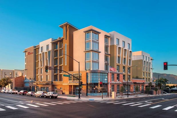 Images Hilton Garden Inn Burbank Los Angeles