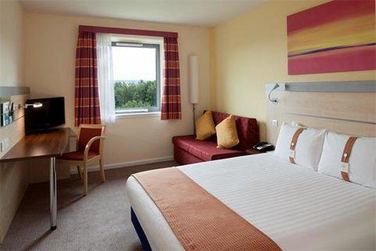 Holiday Inn Express Burnley M65, JCT.10, an IHG Hotel Burnley 01282 855955
