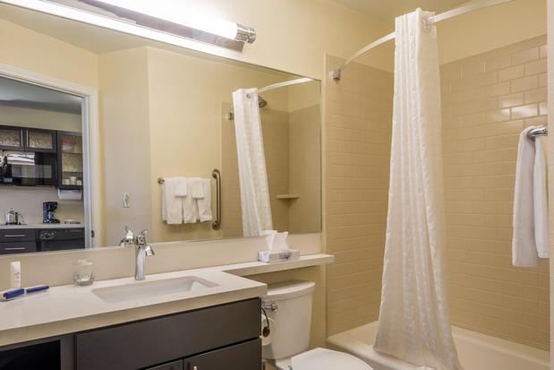 Images Candlewood Suites Midwest City by IHG
