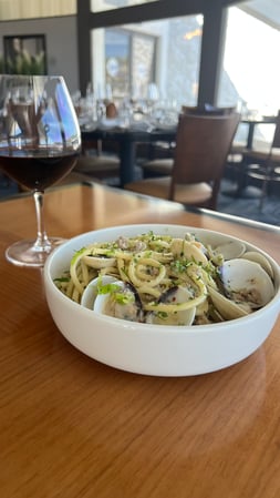 Images Windrose Marker 26 Lakeside Dining