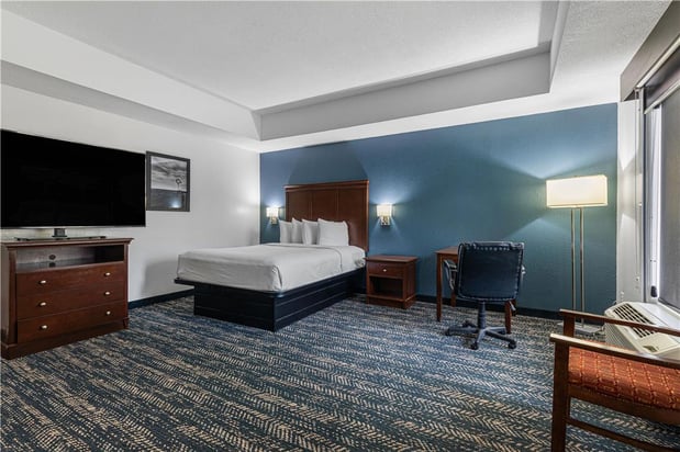 Images Best Western Canton Inn