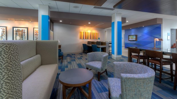 Images Holiday Inn Express & Suites Tulsa Midtown by IHG