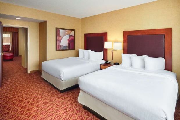 Images Embassy Suites by Hilton Charlotte Concord Golf Resort & Spa