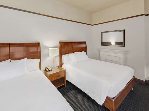Images Hilton Garden Inn Milwaukee Downtown