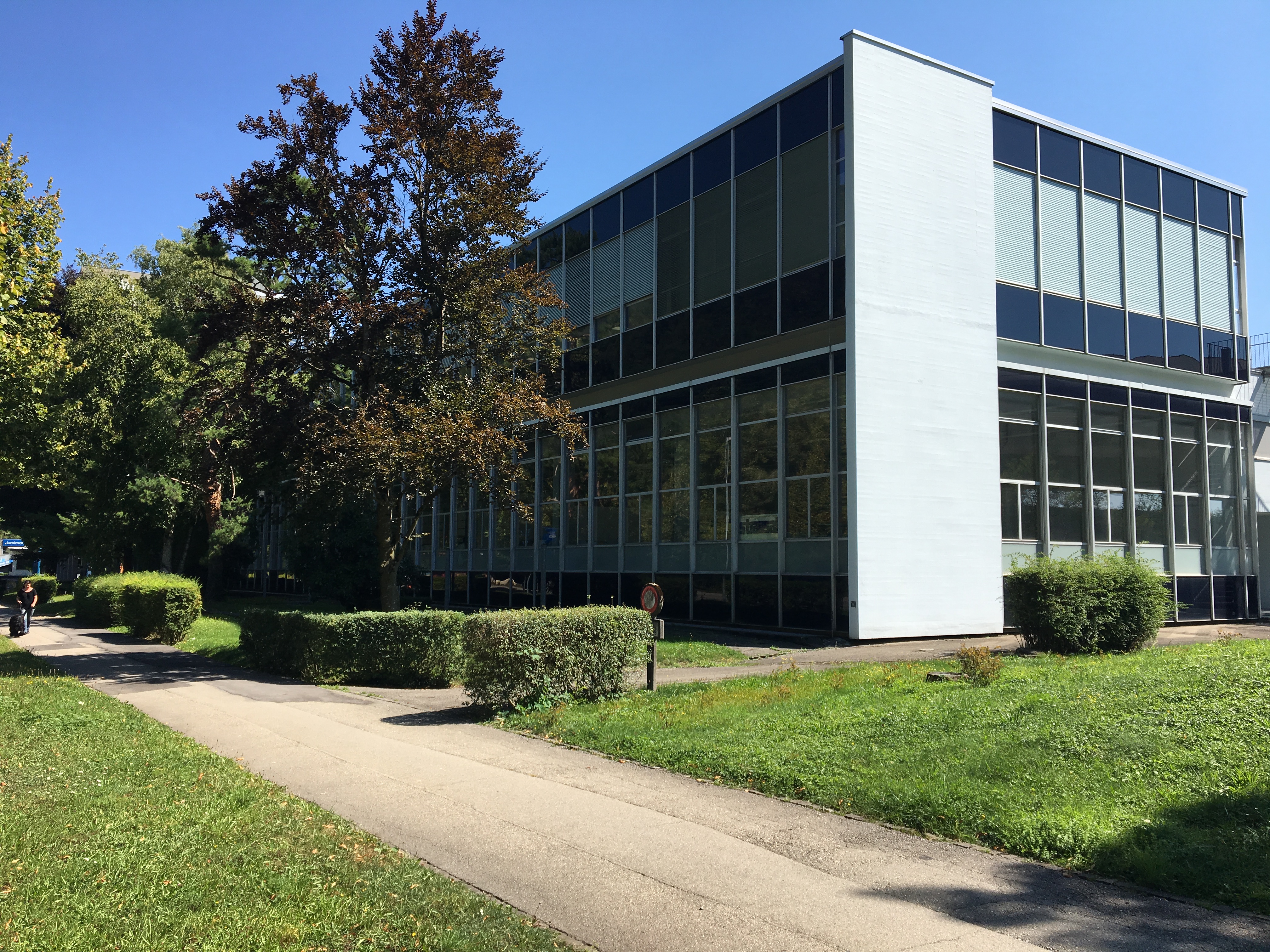 Strausak AG, Solothurnstrasse 136 in Biel/Bienne