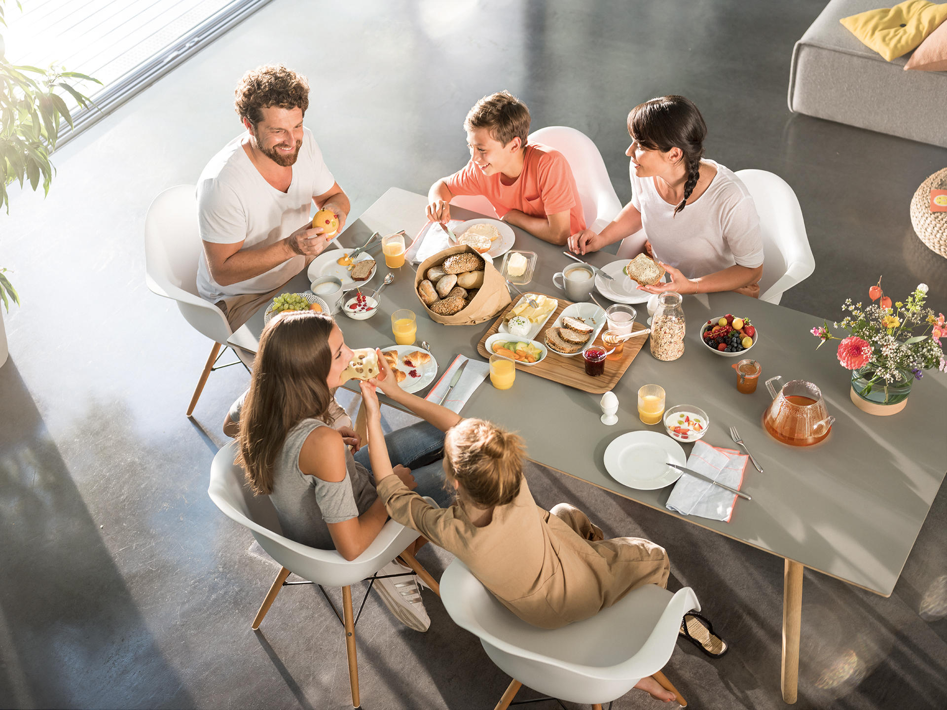 Morgengold Frühstückdienste ist Ihr Brötchenlieferservice in Saarbrücken, Homburg, Neuenkirchen-Saar, Illingen, Tholey und Umgebung. Wir liefern Ihnen frische Brötchen direkt an die Haustüre - auch an Sonntagen und Feiertagen. 

Frühstück bestellen, Frühs