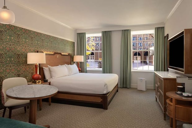 Images The Hotel Roanoke & Conference Center, Curio Collection by Hilton