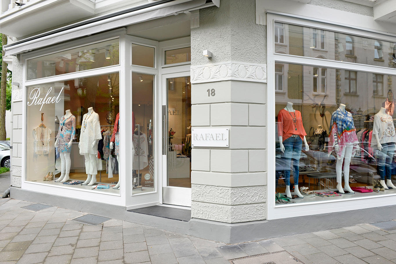 Rafael Damenmode, Sonderburgstraße 1A in Düsseldorf