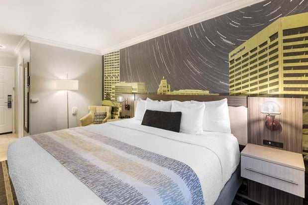 Images Best Western Plus Milwaukee West