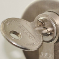 B &amp; S Locksmith Logo