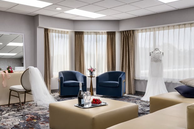 Images Crowne Plaza Auburn Hills by IHG