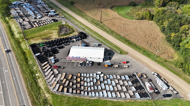 Images M&G Trailer on 55