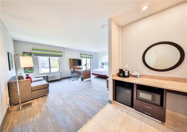 Images Hampton Inn & Suites Seattle/Kent,WA
