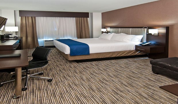 Images Holiday Inn Austin Airport by IHG
