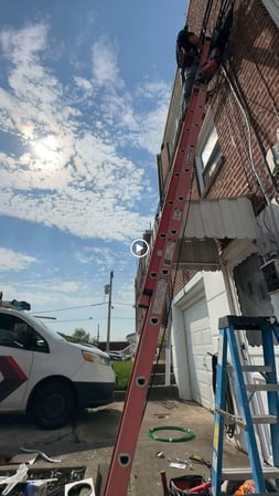 Images Red Flow Electric