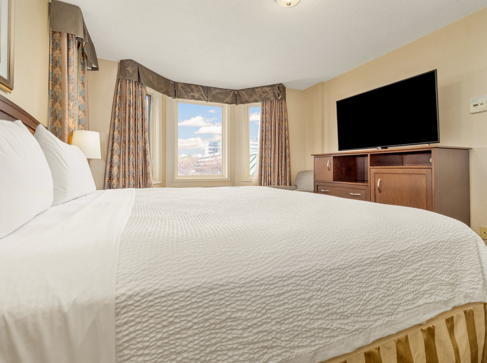 Images Holiday Inn Conference Ctr Edmonton South by IHG