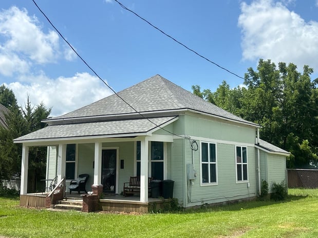 Images Near Me Roofing & Contracting