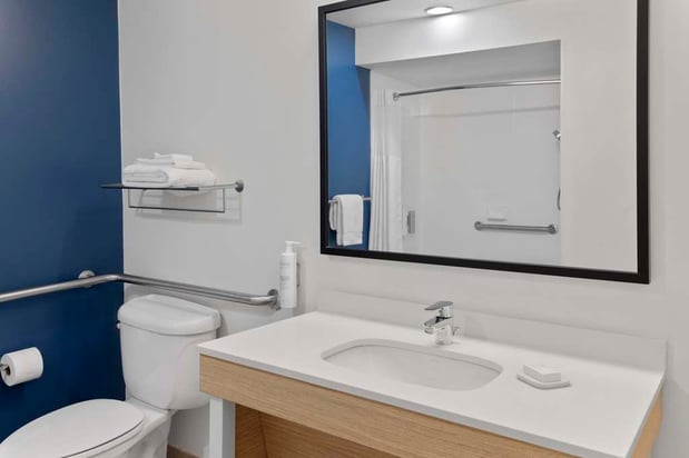 Images Spark by Hilton Newcomerstown