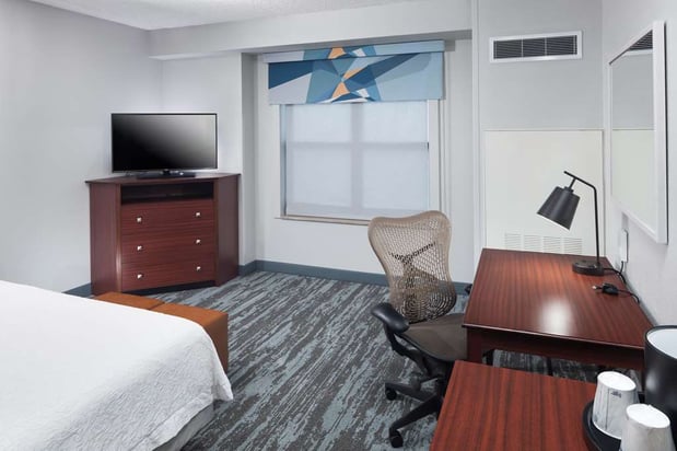 Images Hampton Inn & Suites Oklahoma City-Bricktown