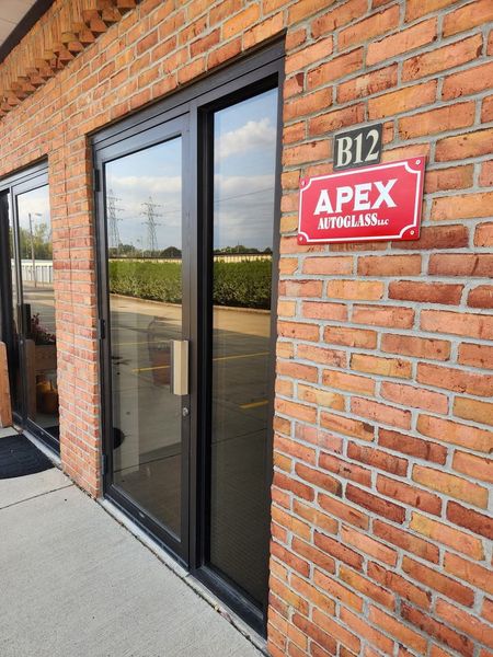 Images Apex Auto Glass LLC